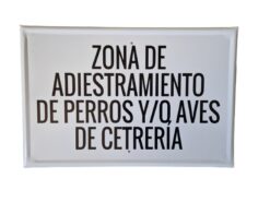 Tablilla ADIESTRAMIENTO DE PERROS Y/O AVES DE CETRERÍA 50x33 (Castilla la Mancha)